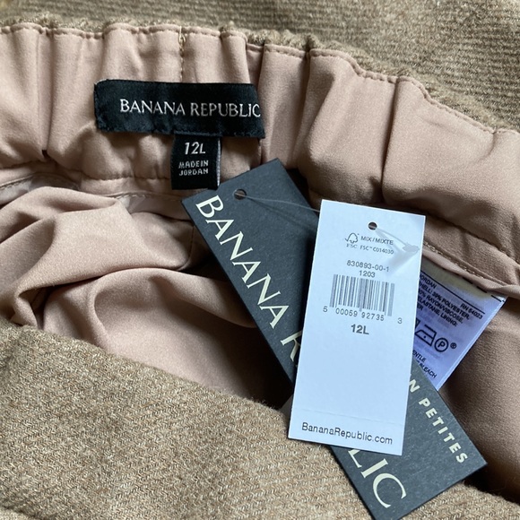 Banana Republic New with tags pants with elastic in back waist band. - Picture 8 of 10
